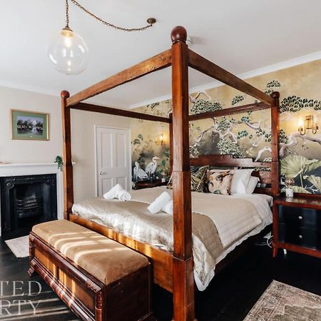 Central Townhouse With Garden & Free Parking Bath Exterior photo